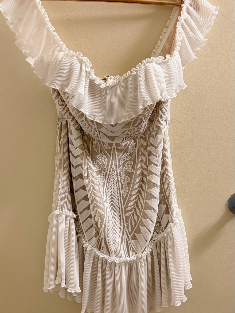 Selfie Leslie Beige & Cream Embroidered Ruffle Mini Dress